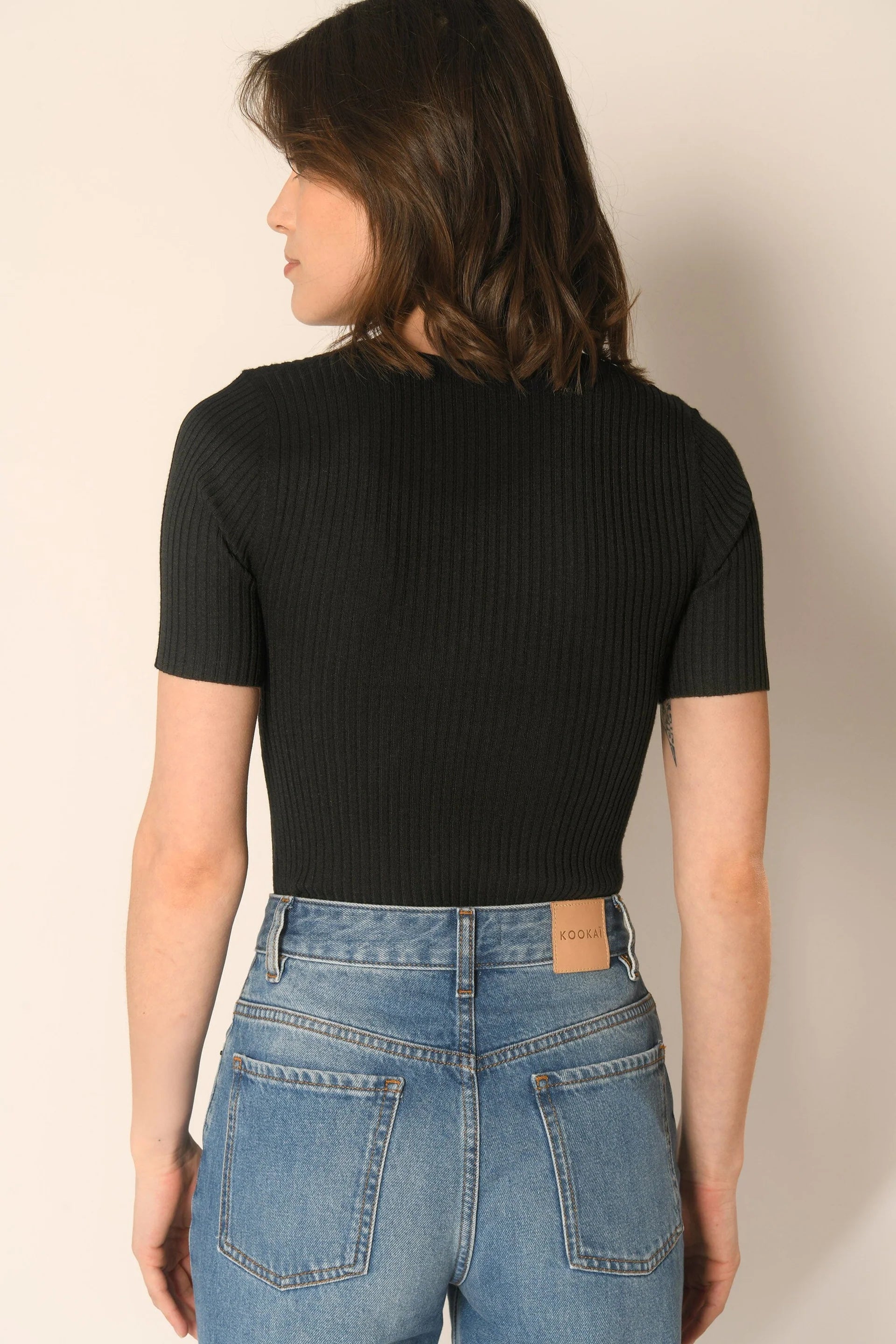 Body Col en V Manche Courte